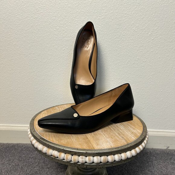 Naturalizer | Women's Georgia Pump Block Heel Black, Size 9 - Picture 2 of 8